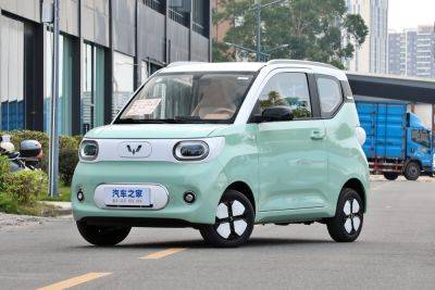 Ульрадешёвый хэтчбек Wuling Hongguang Mini EV: рестайлинг на фоне падения продаж - kolesa.ru - Китай