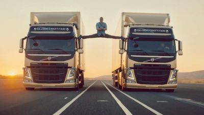 Как Жан-Клод Ван Дамм сел на культовый шпагат между грузовиков Volvo (видео) - autocentre.ua