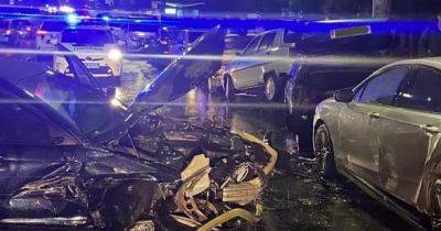 В Киеве нетрезвый водитель BMW влетел в пять припаркованных автомобилей (ФОТО) - dsnews.ua - Киев - Украина