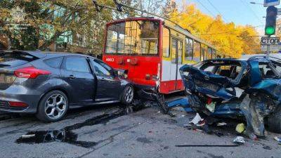 В Одессе произошла авария с участием троллейбуса и двух авто | Новости Одессы - odessa-life.od.ua - Украина - Одесса