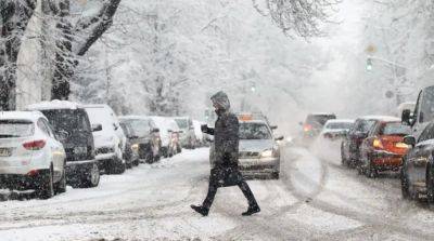 Киев засыпало снегом: водителей предупредили о гололедице - autocentre.ua - Киев - Украина