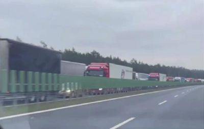 Німецькі митники блокують польські авто на кордоні - real-vin.com - Украина - Німеччина - місто Берлін