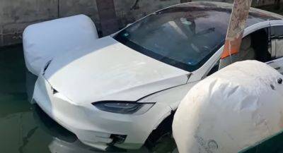 Электрокроссовер Tesla Model X загорелся после полного погружения в воду - autocentre.ua - штат Флорида