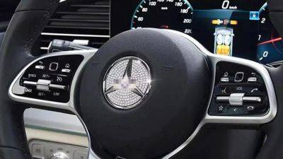 NHTSA предупреждает об опасности декоративных значков на рулевом колеса - autocentre.ua - Сша