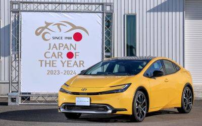 Toyota Prius - Toyota Prius нового поколения назвали автомобилем года в Японии - autocentre.ua - Япония