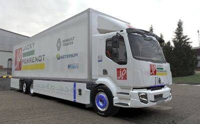 Renault Trucks представил грузовик с альтернативой традиционным паллетам - autocentre.ua