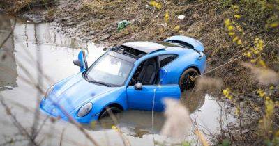 ДТП на 7,4 миллиона: в Нидерландах утопили дорогой Porsche на украинских номерах (фото) - focus.ua - Киев - Украина - Голландия