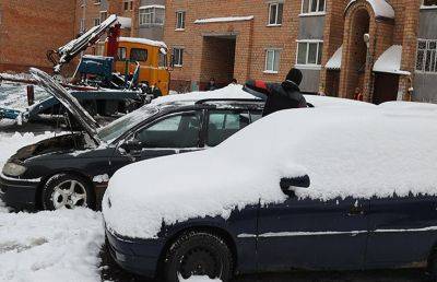 Можно ли очищенное от снега место во дворе закрепить за своим авто? - ont.by - Белоруссия