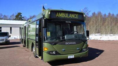 100-местный финский автобус теперь перевозит 14 раненых в Украине - auto.24tv.ua - Украина - Польша