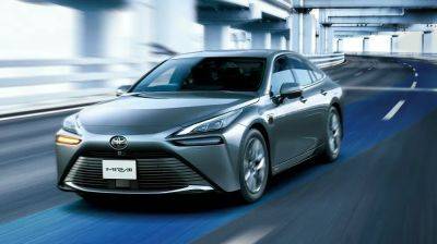 Toyota вдвое повысила безопасность Mirai - autocentre.ua