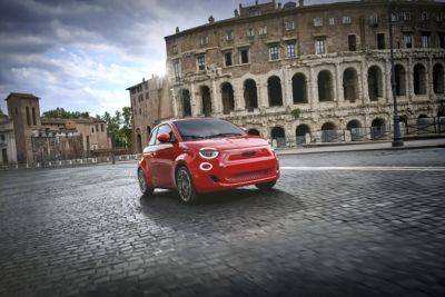 Fiat 500e 2024 — компактный электрокроссовер за $34 тыс., запас хода 240 км - itc.ua - Украина - Сша - Київ