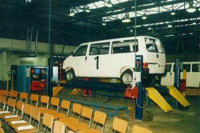 Предприятию Volkswagen Poznan исполнилось 30 лет - autocentre.ua - Польша - state California