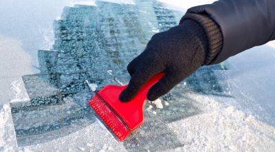 Как чистить зимой авто от снега и льда – что нельзя делать - apostrophe.ua - Украина - Россия