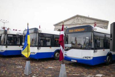 Рига передала Чернигову десять пасажирскых автобусов (фото) - autocentre.ua - Украина - Латвия - Рига