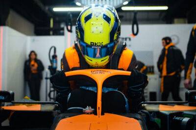 Шарль Леклер - Карлос Сайнс - Роберт Шварцман - Оскар Пиастри - В McLaren проводят тесты в Барселоне - f1news.ru - Бахрейн