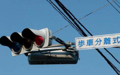 Почему в Японии вместо зеленого сигнала светофора синий — вот ответ - zr.ru - Япония