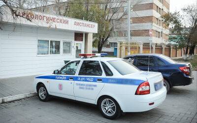 Только с инспектором: водителям запретили самим ехать на медосвидетельствование - zr.ru - Россия