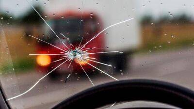 Полиция начала штрафовать водителей за наличие трещины на лобовом стекле - auto.24tv.ua - Киев - Днепропетровская обл.