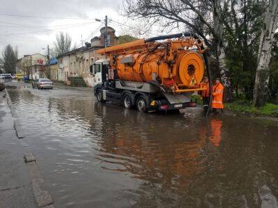 Улица и площадь затоплены в Одессе после ночного дождя | Новости Одессы - odessa-life.od.ua - Украина - Одесса