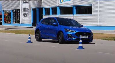 Испанские специалисты устроили «лосиный тест» для Ford Focus – видео - autocentre.ua