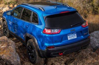 Jeep несподівано зняв із виробництва кросовер Cherokee - news.infocar.ua
