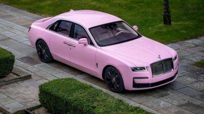 Rolls-Royce собрал эксклюзивный розовый Ghost (фото) - autocentre.ua