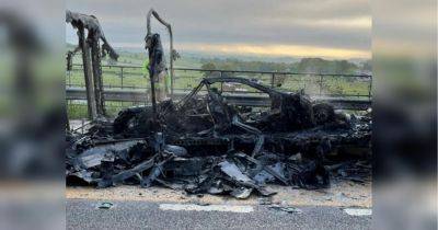 В Британии на шоссе сгорел суперкар Mercedes за 2,8 млн долларов (фото) - fakty.ua - Украина - Англия