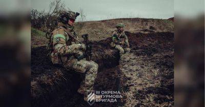 «Я их загнал, я их добью»: тяжелораненый украинский боец не только продолжил бой, но и пошел в атаку - fakty.ua - Украина