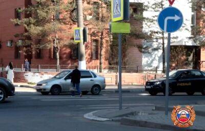 В Твери сотрудники ГИБДД оштрафовали 250 пешеходов и водителей за неделю - afanasy.biz - Россия - Тверь - Тверская обл.
