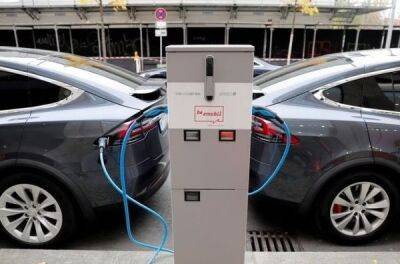 Коли електромобілі та бензинові авто зрівняються в цiні? - news.infocar.ua - Китай - Сша