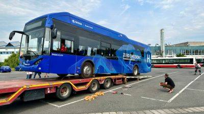 Прага получила первый в истории города водородный автобус - vinegret.cz - Чехия - Прага
