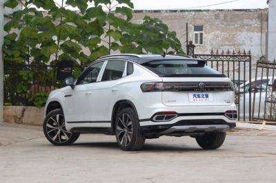 Дилеры привезли кроссовер Volkswagen Tayron X за 5,3 млн рублей - autostat.ru - Китай