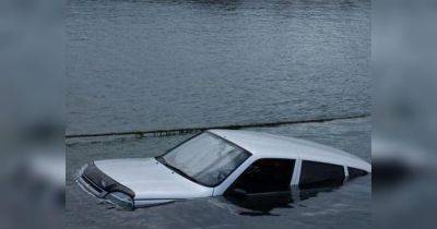 Ни в коем случае не пытайтесь завести: что делать водителям, когда автомобиль затопило - fakty.ua - Украина