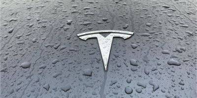 В США Tesla на автопилоте врезалась в неподвижный грузовик - nv.ua - Украина - Сша - штат Пенсильвания