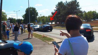 Ford Mustang разбился на выезде со стоянки в Польше (видео) - autocentre.ua - Польша