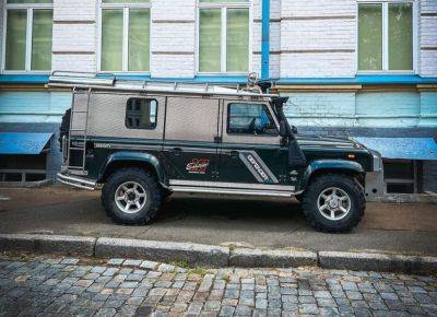 В Украине замечен необычный Land Rover Defender первого поколения (фото) - autocentre.ua - Киев - Украина