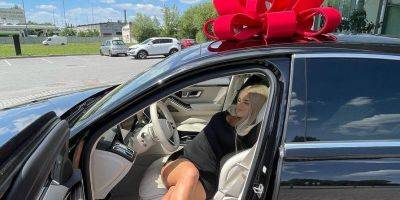 «Даже у депутатов таких нет». Блогерка Юлия Верба показала свой новый автомобиль и нарвалась на хейт - nv.ua - Украина - Львов - Ивано-Франковск - Mercedes-Benz