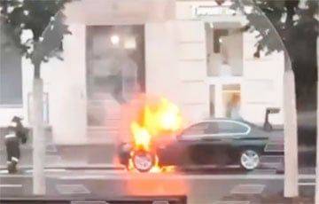 В Москве загорелся BMW с автобазы помощника Путина - charter97.org - Москва - Россия - Белоруссия