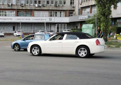 В Киеве можно увидеть несерийный американский кабриолет - autocentre.ua - Киев - Сша - Австрия - Mercedes-Benz