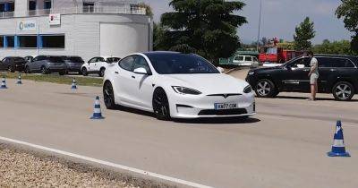 Электромобиль Tesla Model S справился со сложными тестами на на управляемость (видео) - focus.ua - Украина
