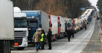 На украинско-польской границе очереди с более чем 600 авто - dsnews.ua - Украина - Словакия - Молдавия - Польша - Румыния - Венгрия