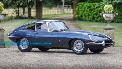 Первое серийное праворульное купе Jaguar E-Type 1961 года планируют продать за $1,8 млн - autocentre.ua - Лондон