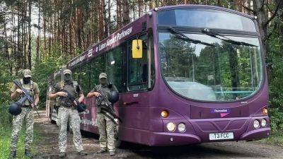 Бойцам ВСУ передали лондонские автобусы - autocentre.ua - Украина - Ирландия - Лондон