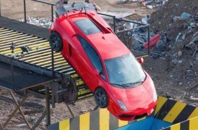 Блогер знищив Lamborghini заради переглядів на Youtube - news.infocar.ua