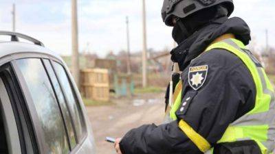 Суд признал незаконным штраф полиции за просрочку обмена "прав" - auto.24tv.ua - Украина