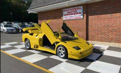 Раритетный Pontiac превратили в точную копию Lamborghini Diablo (фото) - autocentre.ua - Сша