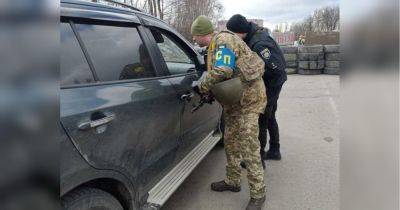Повестки могут вручаться водителям в авто: юрист объяснила, когда такое возможно - fakty.ua - Украина
