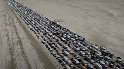 70 тысяч человек оказались в пробке: видео - auto.24tv.ua - Сша - штат Невада