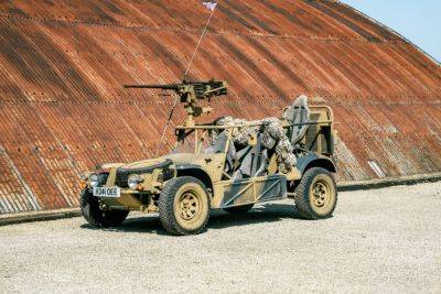 На продажу выставили военный багги Longline с настоящим пулеметом (фото) - autocentre.ua - Англия