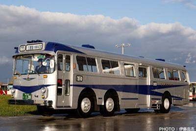 В Японии восстановили редчайший автобус (видео) - autocentre.ua - Япония